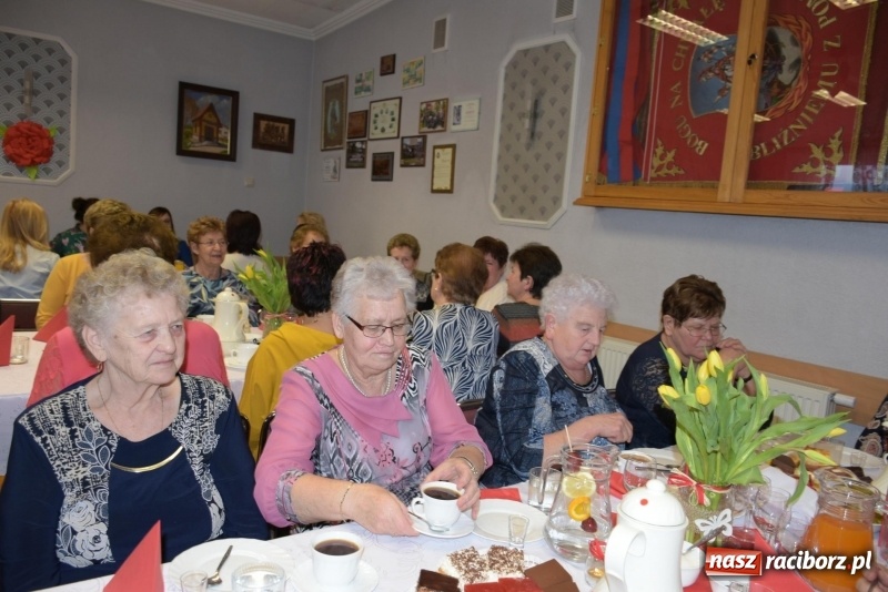 Zdjęcie w galerii na portalu naszraciborz.pl: Gospodynie w całej gminie obchodziły Dzień Kobiet  wiadomości z regionu
