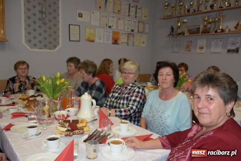 Zdjęcie w galerii na portalu naszraciborz.pl: Gospodynie w całej gminie obchodziły Dzień Kobiet  wiadomości z regionu