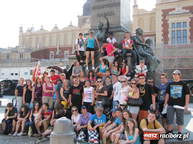 Zdjęcie w galerii na portalu naszraciborz.pl: Szwajcarzy w Gimnazjum nr 1 wiadomości z regionu