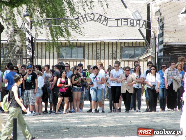 Zdjęcie w galerii na portalu naszraciborz.pl: Szwajcarzy w Gimnazjum nr 1 wiadomości z regionu