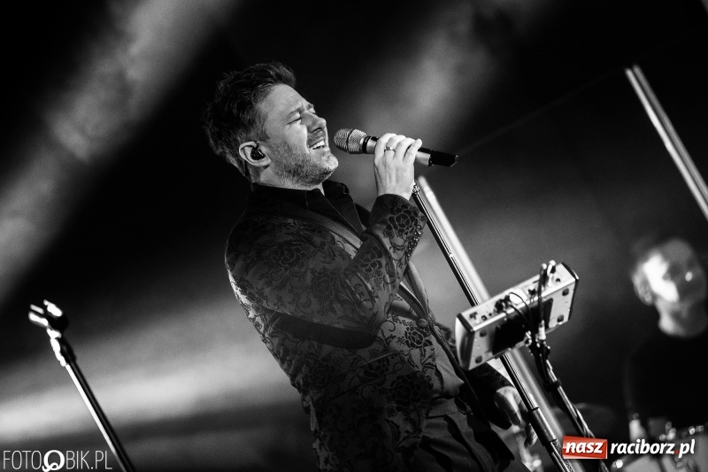 Zdjęcie w galerii na portalu naszraciborz.pl: Koncert Andrzeja Piasecznego w Raciborskim Centrum Kultury wiadomości z regionu