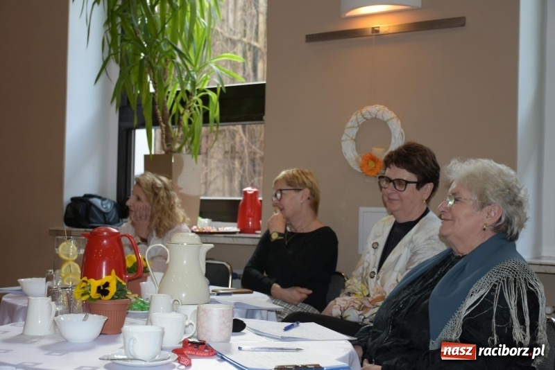 Zdjęcie w galerii na portalu naszraciborz.pl: Terozki pogodomy se po ślonsku  wiadomości z regionu