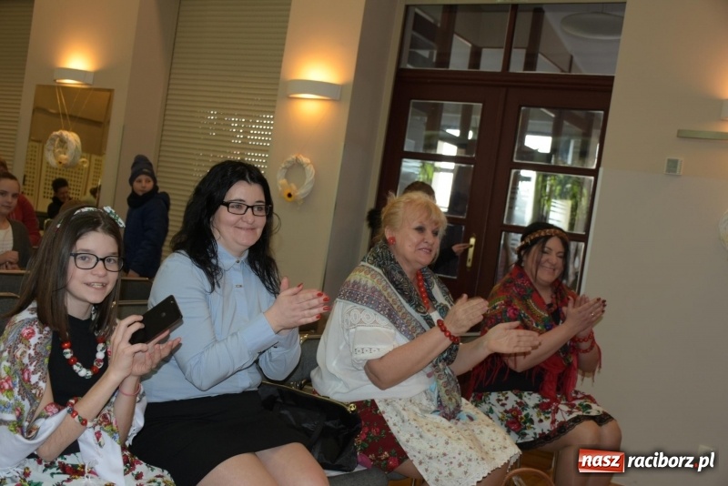 Zdjęcie w galerii na portalu naszraciborz.pl: Terozki pogodomy se po ślonsku  wiadomości z regionu