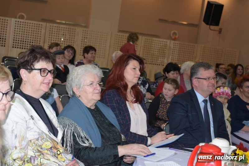 Zdjęcie w galerii na portalu naszraciborz.pl: Terozki pogodomy se po ślonsku  wiadomości z regionu