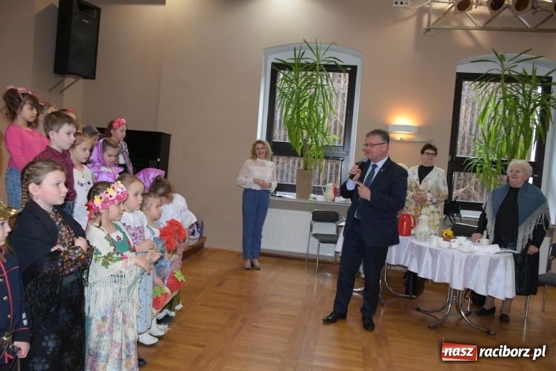 Zdjęcie w galerii na portalu naszraciborz.pl: Terozki pogodomy se po ślonsku  wiadomości z regionu