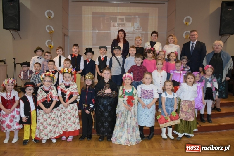 Zdjęcie w galerii na portalu naszraciborz.pl: Terozki pogodomy se po ślonsku  wiadomości z regionu