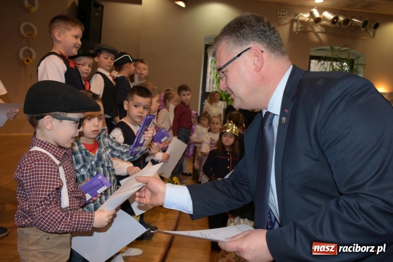 Zdjęcie w galerii na portalu naszraciborz.pl: Terozki pogodomy se po ślonsku  wiadomości z regionu