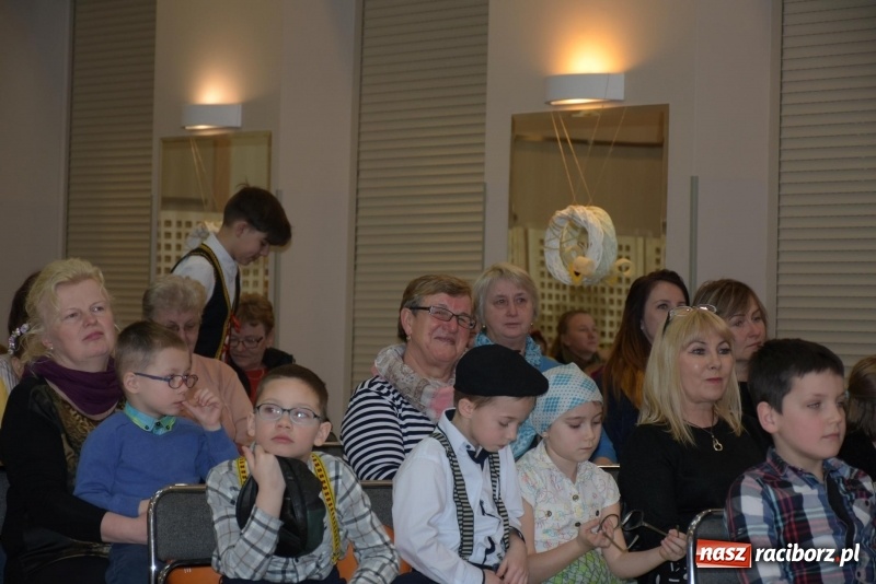 Zdjęcie w galerii na portalu naszraciborz.pl: Terozki pogodomy se po ślonsku  wiadomości z regionu