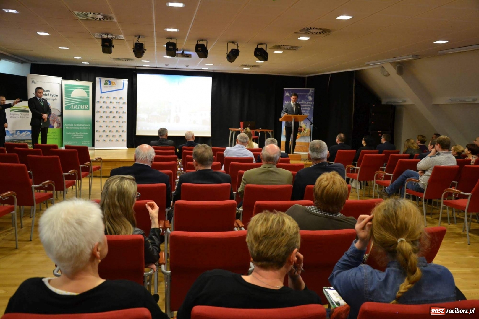 Zdjęcie w galerii na portalu naszraciborz.pl: Rolnicy szkolili się na zamku wiadomości z regionu