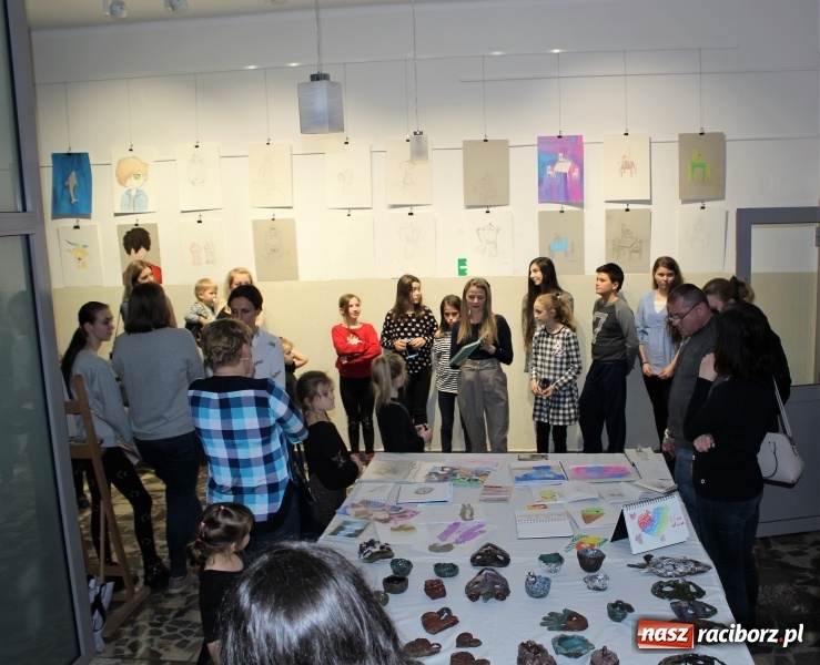 Zdjęcie w galerii na portalu naszraciborz.pl: Wystawa prac grupy artystycznej Asfalt w Nędzy wiadomości z regionu