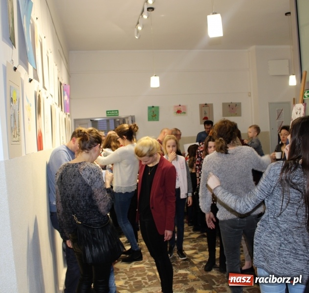 Zdjęcie w galerii na portalu naszraciborz.pl: Wystawa prac grupy artystycznej Asfalt w Nędzy wiadomości z regionu