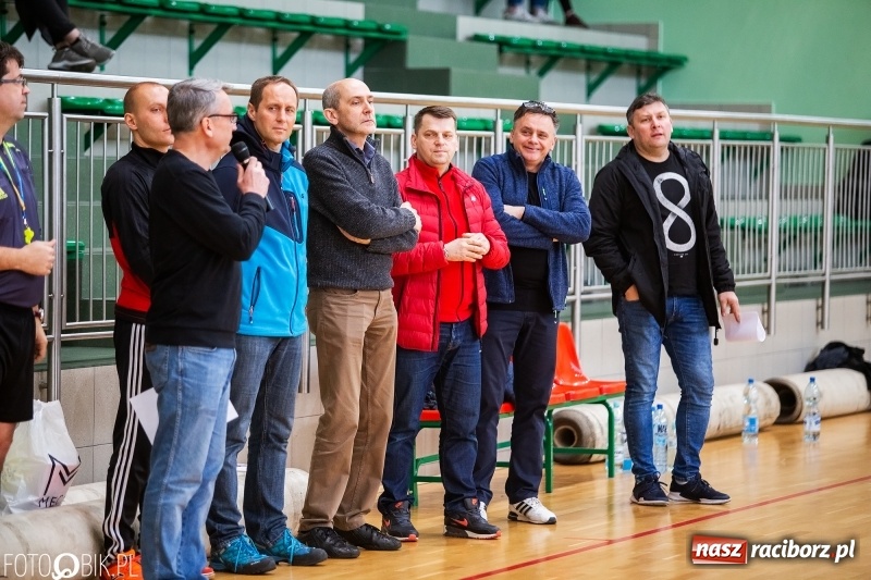 Zdjęcie w galerii na portalu naszraciborz.pl: Makroregionalny Turniej Piłki Nożnej Dziewcząt w Arenie Rafako wiadomości z regionu