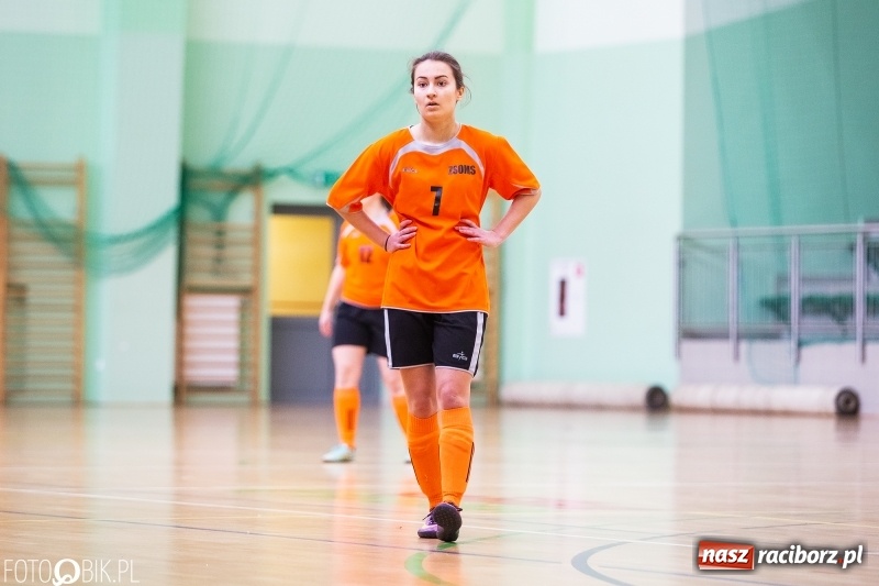 Zdjęcie w galerii na portalu naszraciborz.pl: Makroregionalny Turniej Piłki Nożnej Dziewcząt w Arenie Rafako wiadomości z regionu