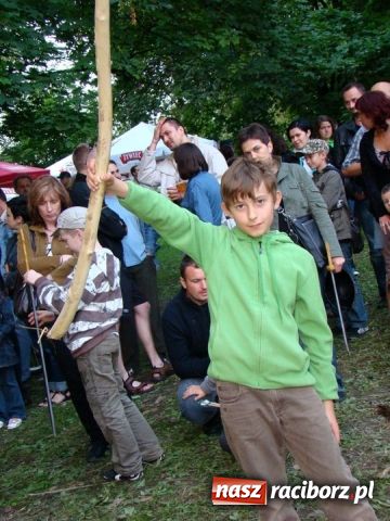 Zdjęcie w galerii na portalu naszraciborz.pl: Średniowieczny gród na Zamkowej wiadomości z regionu