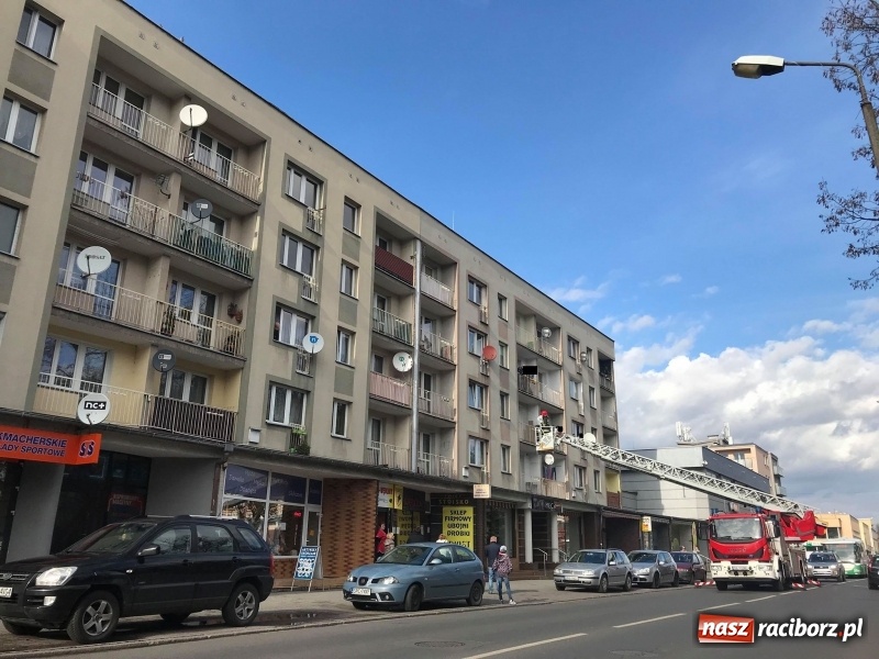 Zdjęcie w galerii na portalu naszraciborz.pl: Akcja strażaków na Opawskiej wiadomości z regionu