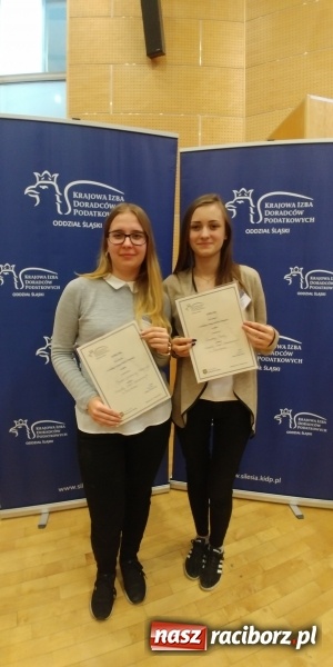 Zdjęcie w galerii na portalu naszraciborz.pl: Mistrzynie Podatków z raciborskiego Ekonomika  wiadomości z regionu