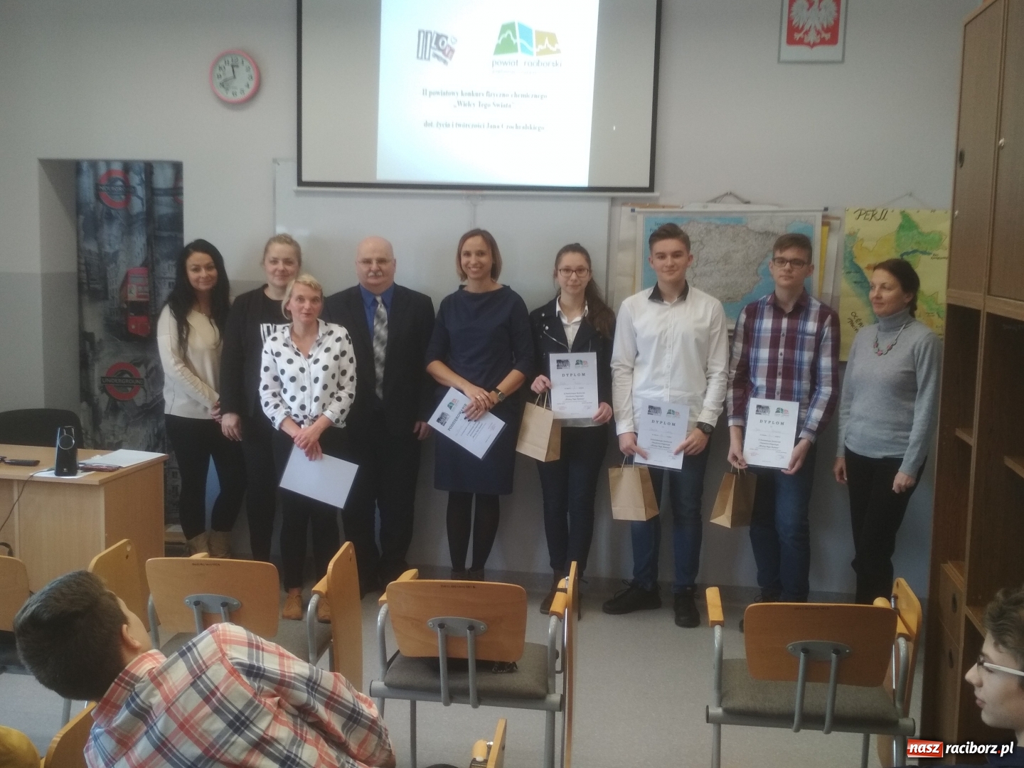 Zdjęcie w galerii na portalu naszraciborz.pl: Wielcy Tego Świata. II powiatowy konkurs fizyczno-chemiczny  wiadomości z regionu