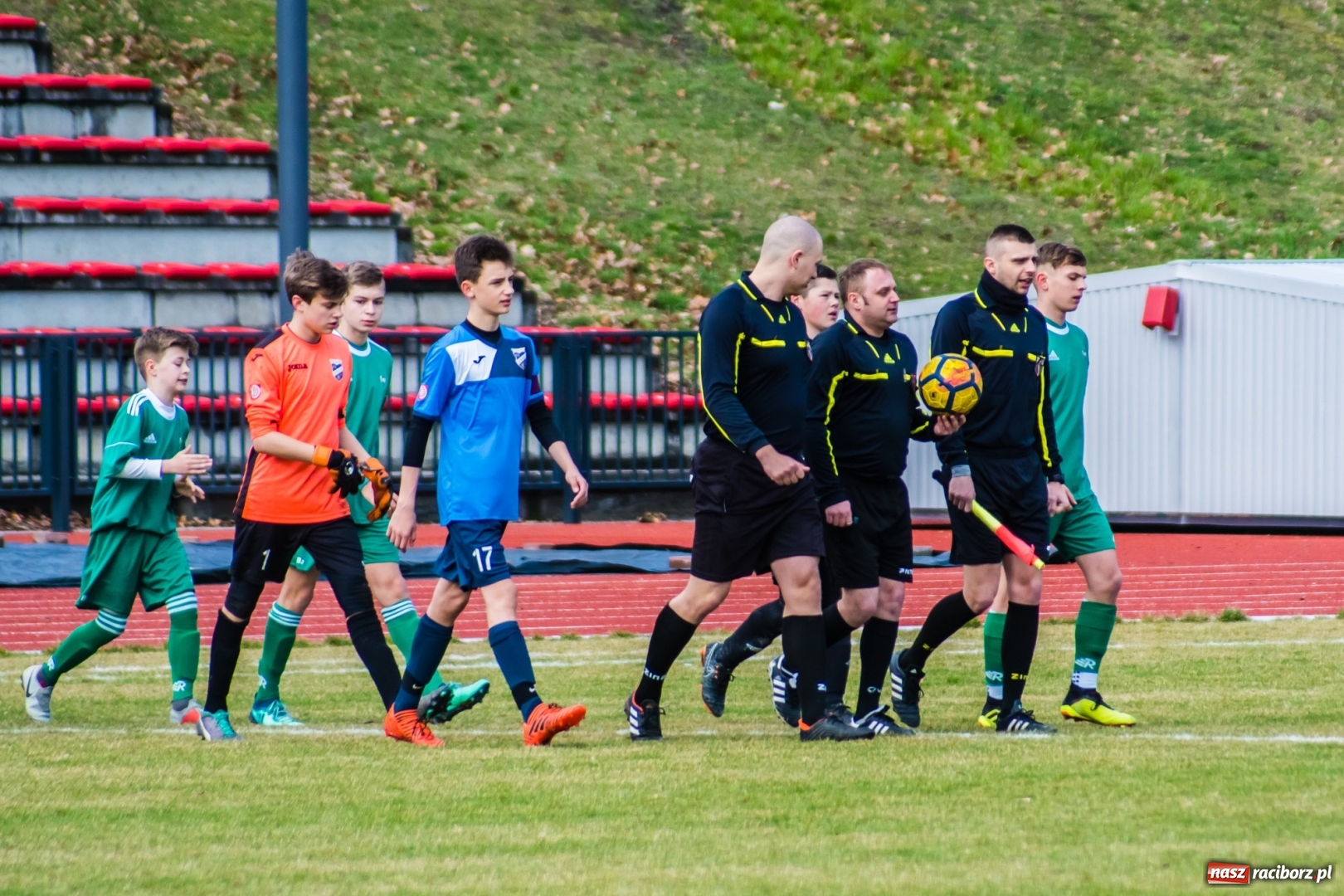 Zdjęcie w galerii na portalu naszraciborz.pl: Nieudana inauguracja trampkarzy raciborskiej Unii wiadomości z regionu