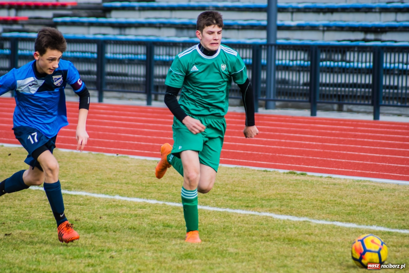 Zdjęcie w galerii na portalu naszraciborz.pl: Nieudana inauguracja trampkarzy raciborskiej Unii wiadomości z regionu