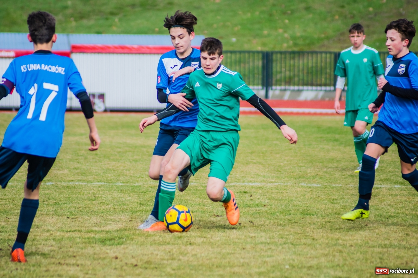 Zdjęcie w galerii na portalu naszraciborz.pl: Nieudana inauguracja trampkarzy raciborskiej Unii wiadomości z regionu