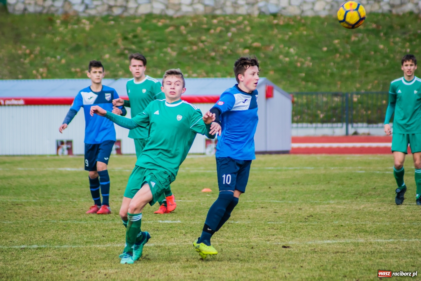 Zdjęcie w galerii na portalu naszraciborz.pl: Nieudana inauguracja trampkarzy raciborskiej Unii wiadomości z regionu