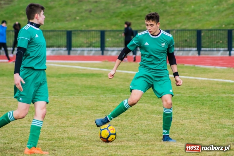 Zdjęcie w galerii na portalu naszraciborz.pl: Nieudana inauguracja trampkarzy raciborskiej Unii wiadomości z regionu