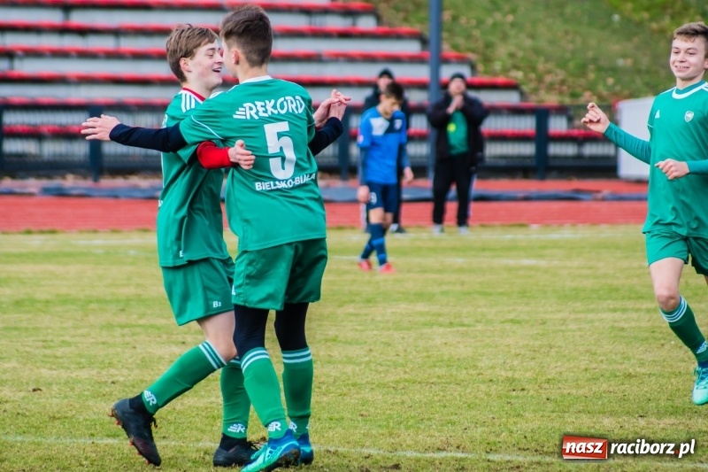 Zdjęcie w galerii na portalu naszraciborz.pl: Nieudana inauguracja trampkarzy raciborskiej Unii wiadomości z regionu
