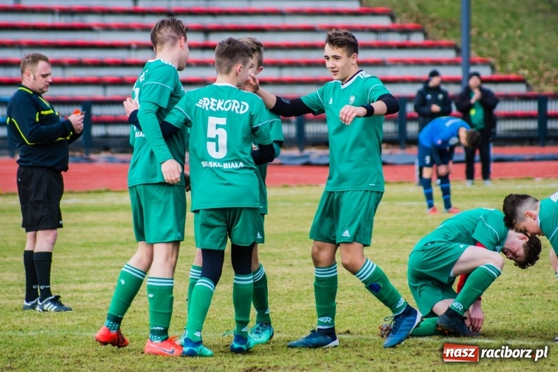 Zdjęcie w galerii na portalu naszraciborz.pl: Nieudana inauguracja trampkarzy raciborskiej Unii wiadomości z regionu