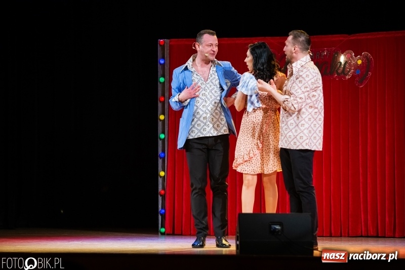 Zdjęcie w galerii na portalu naszraciborz.pl: Kabaret Nowaki bawił w Raciborskim Centrum Kultury wiadomości z regionu