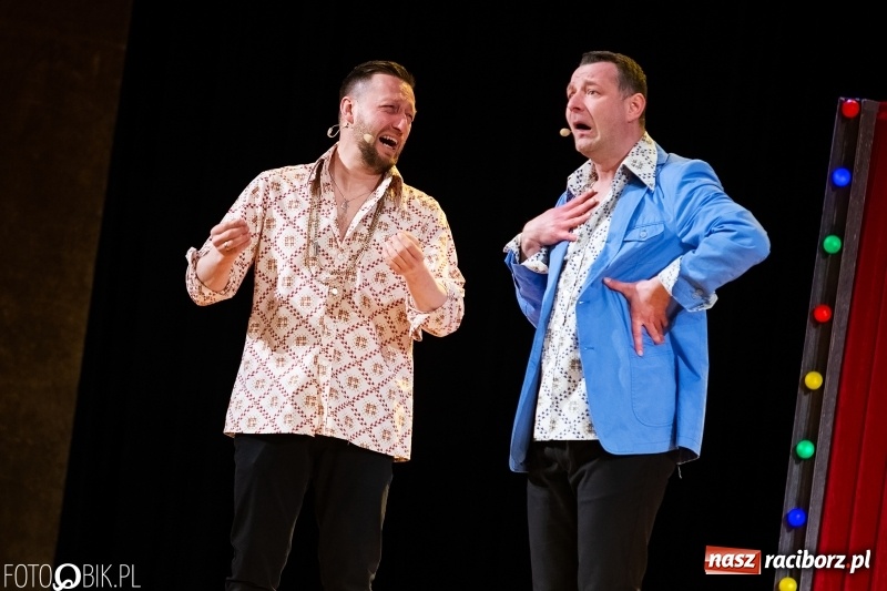 Zdjęcie w galerii na portalu naszraciborz.pl: Kabaret Nowaki bawił w Raciborskim Centrum Kultury wiadomości z regionu