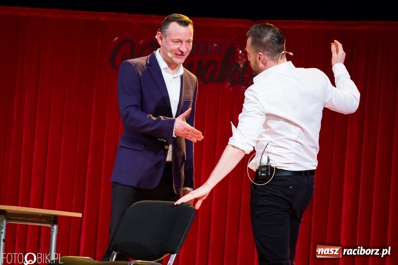 Zdjęcie w galerii na portalu naszraciborz.pl: Kabaret Nowaki bawił w Raciborskim Centrum Kultury wiadomości z regionu