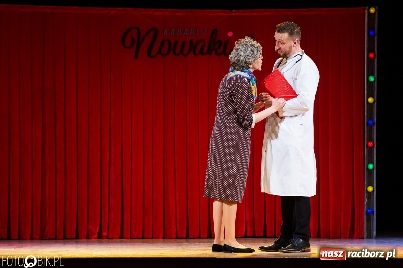 Zdjęcie w galerii na portalu naszraciborz.pl: Kabaret Nowaki bawił w Raciborskim Centrum Kultury wiadomości z regionu