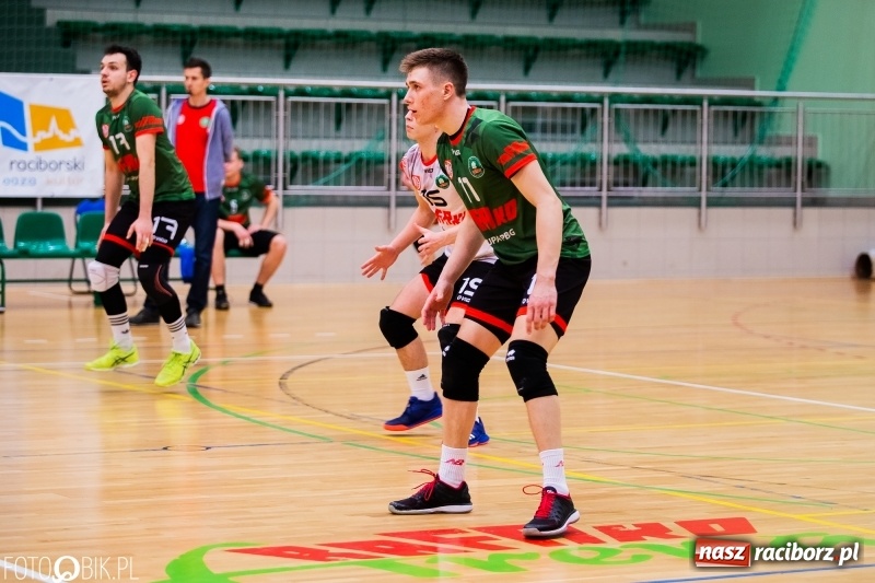 Zdjęcie w galerii na portalu naszraciborz.pl: MKSR Pyskowice za silny dla siatkarzy Rafako wiadomości z regionu
