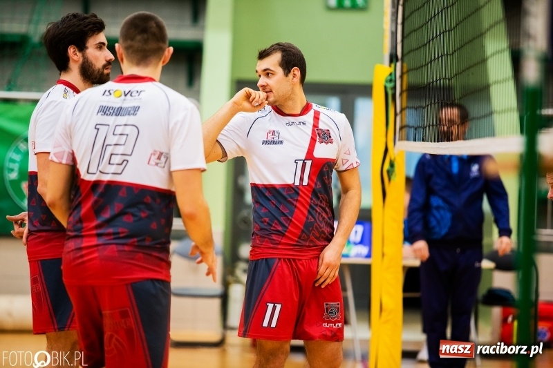 Zdjęcie w galerii na portalu naszraciborz.pl: MKSR Pyskowice za silny dla siatkarzy Rafako wiadomości z regionu