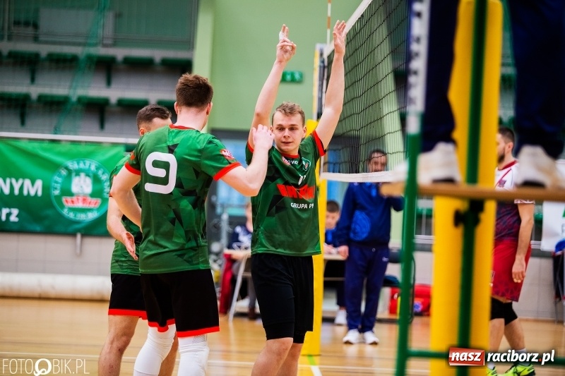 Zdjęcie w galerii na portalu naszraciborz.pl: MKSR Pyskowice za silny dla siatkarzy Rafako wiadomości z regionu
