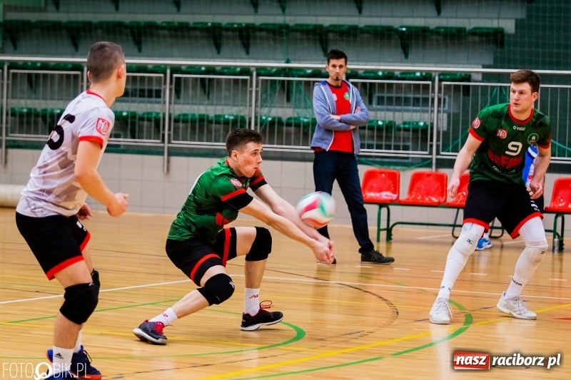 Zdjęcie w galerii na portalu naszraciborz.pl: MKSR Pyskowice za silny dla siatkarzy Rafako wiadomości z regionu