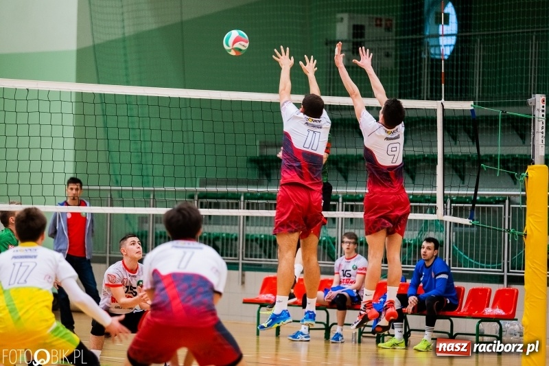 Zdjęcie w galerii na portalu naszraciborz.pl: MKSR Pyskowice za silny dla siatkarzy Rafako wiadomości z regionu
