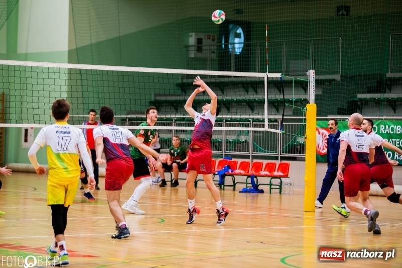 Zdjęcie w galerii na portalu naszraciborz.pl: MKSR Pyskowice za silny dla siatkarzy Rafako wiadomości z regionu