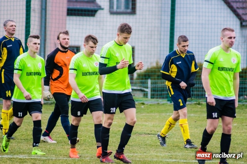 Zdjęcie w galerii na portalu naszraciborz.pl: Osiem do zera, Krzanowice żegnają outsidera wiadomości z regionu