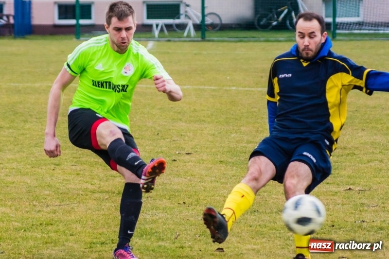 Zdjęcie w galerii na portalu naszraciborz.pl: Osiem do zera, Krzanowice żegnają outsidera wiadomości z regionu