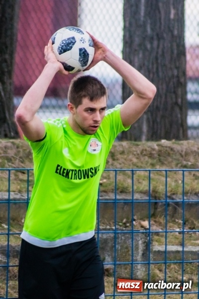 Zdjęcie w galerii na portalu naszraciborz.pl: Osiem do zera, Krzanowice żegnają outsidera wiadomości z regionu