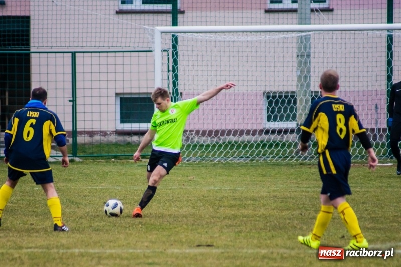 Zdjęcie w galerii na portalu naszraciborz.pl: Osiem do zera, Krzanowice żegnają outsidera wiadomości z regionu