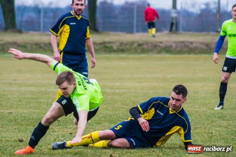 Zdjęcie w galerii na portalu naszraciborz.pl: Osiem do zera, Krzanowice żegnają outsidera wiadomości z regionu