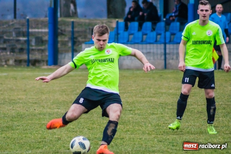 Zdjęcie w galerii na portalu naszraciborz.pl: Osiem do zera, Krzanowice żegnają outsidera wiadomości z regionu