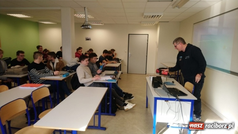 Zdjęcie w galerii na portalu naszraciborz.pl: Nauczyciele I LO podnoszą swoje kompetencje  wiadomości z regionu