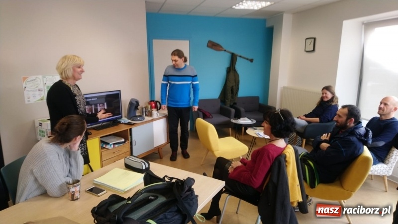 Zdjęcie w galerii na portalu naszraciborz.pl: Nauczyciele I LO podnoszą swoje kompetencje  wiadomości z regionu