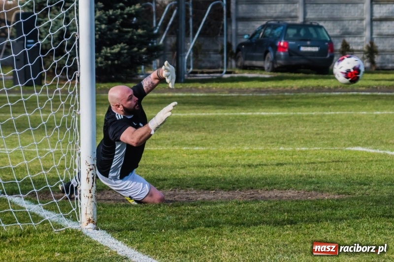 Zdjęcie w galerii na portalu naszraciborz.pl: Tworków pokonał Zawadę Książęcą i wrócił na piedestał wiadomości z regionu