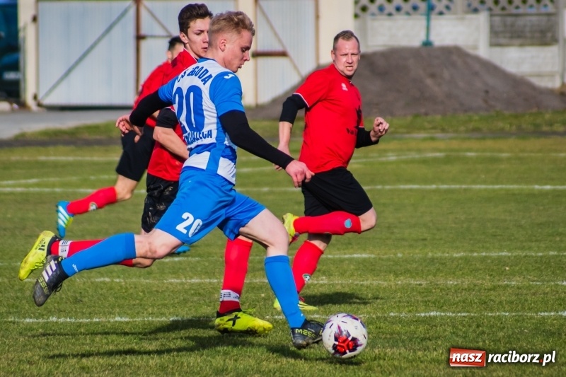 Zdjęcie w galerii na portalu naszraciborz.pl: Tworków pokonał Zawadę Książęcą i wrócił na piedestał wiadomości z regionu