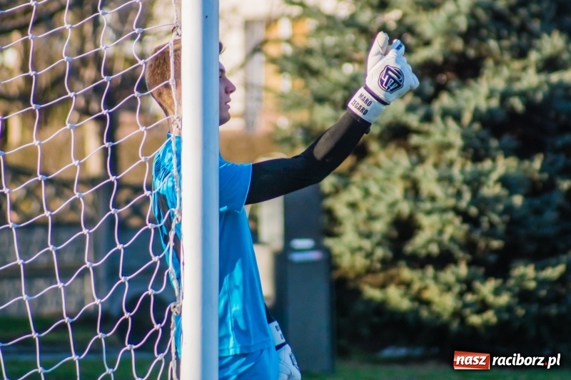 Zdjęcie w galerii na portalu naszraciborz.pl: Tworków pokonał Zawadę Książęcą i wrócił na piedestał wiadomości z regionu