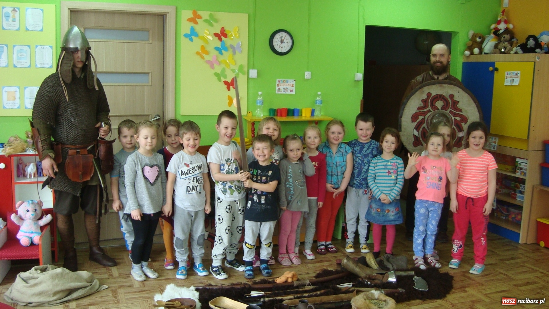 Zdjęcie w galerii na portalu naszraciborz.pl: Powrót do przeszłości w Przedszkolu numer 20 wiadomości z regionu